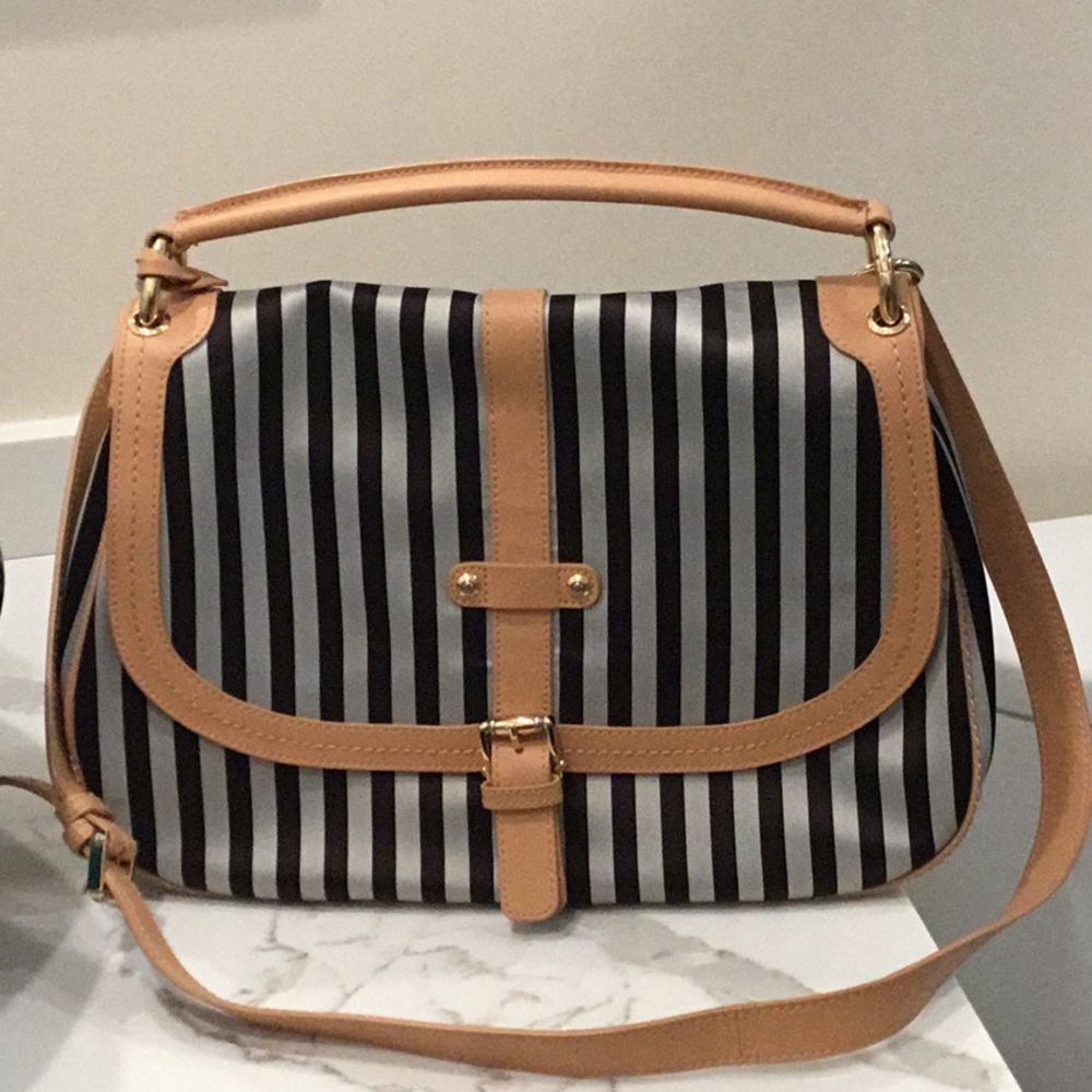 Henri Bendel Handbag, NWOT!